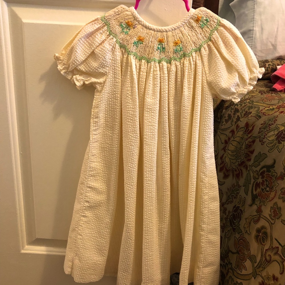 2T flower smocked dress